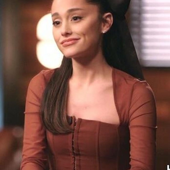 With Jean Al Top in Chocolate - Picture 5 of 6